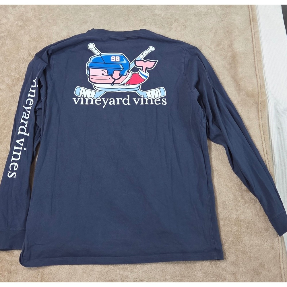 Vineyard Vines Mens L Blue Ice Hockey Whale Graphic Performance LS T-Shirt